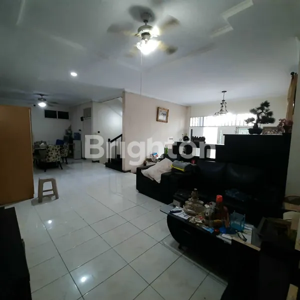 image RUMAH SDPS SIMPANG DARMO PERMAI SELATAN (SHM) POSISI HOEK - SURABAYA BARAT (3)