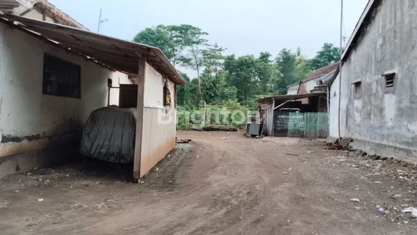 TANAH KOTA, HARGA DESA,