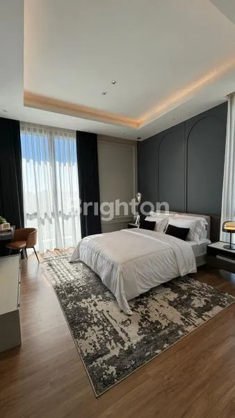 image RUMAH MEWAH 3 LANTAI TANPA DP DI PUSAT BSD CITY (6)