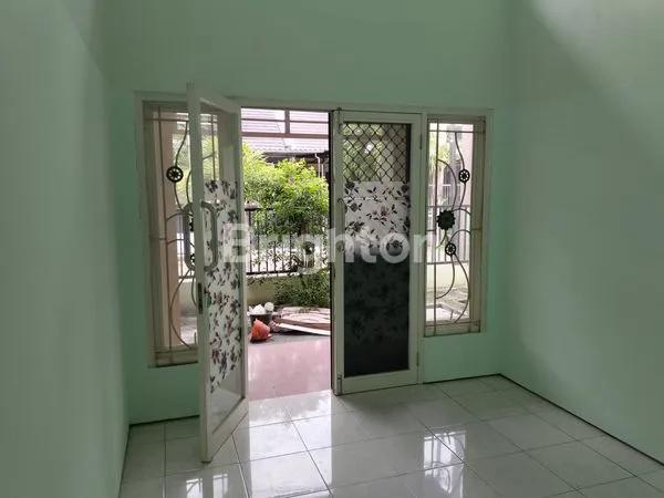 image RUMAH 1 LANTAI SIAP HUNI (4)