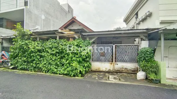 Gambar Property RUMAH HITUNG TANAH DI GANDARIA JAKARTA SELATAN