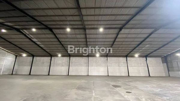 image GUDANG BAGUS SIAP PAKAI DALAM KAWASAN PERGUDANGAN DI SOEKARNO HATTA BANDUNG (5)