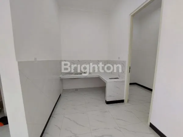 image NEW HOUSE 2 LANTAI MULYOSARI DEKAT GALAXY MALL (4)