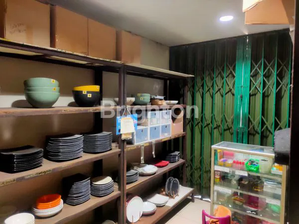 image RUMAH 2 LT STRATEGIS BONUS 3 RUKO HARGA NEGO HINGGA DEAL (4)