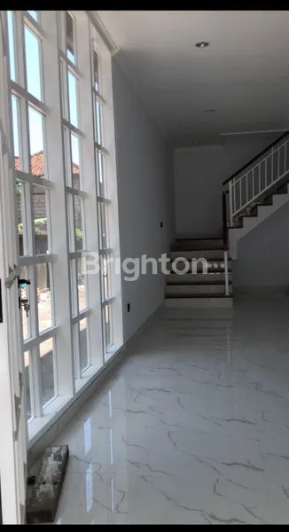 image RUKO 2 LANTAI BARU JADI AREA TURIS JALAN GUNUNG SALAK PADANG SAMBIAN (2)