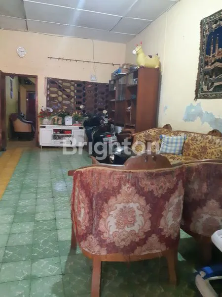 image RUMAH LUAS DI JL. JOHAR SEKIP (1)