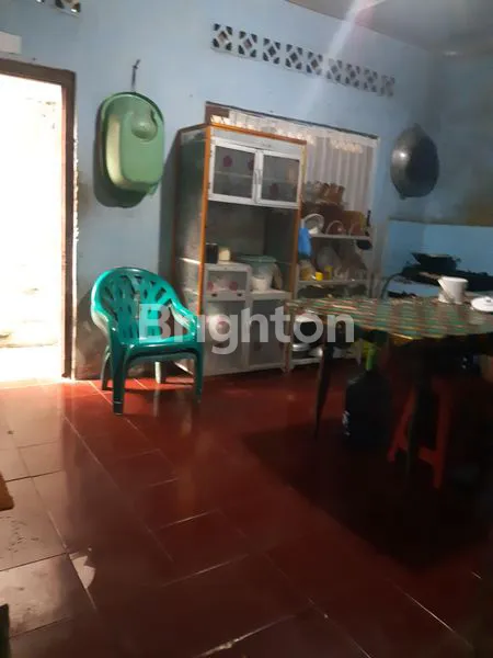 image RUMAH LUAS DI JL. JOHAR SEKIP (2)