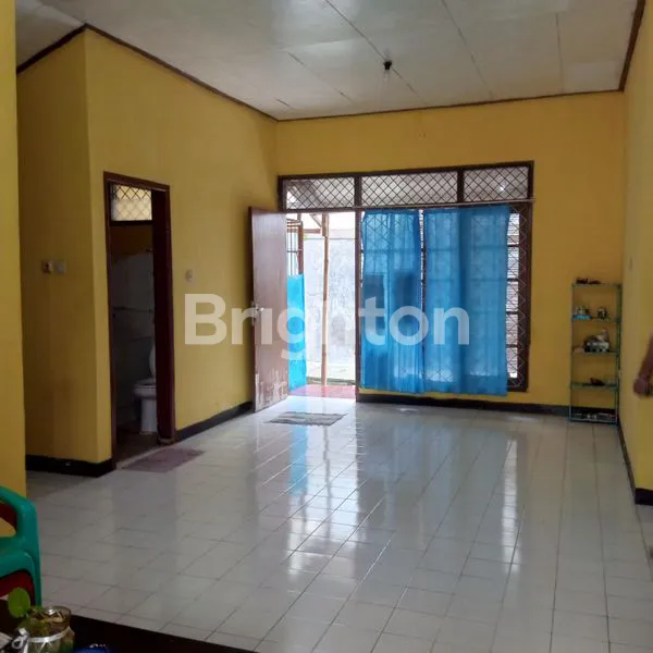 image RUMAH DIJUAL DENGAN HALAMAN LUAS DI TENGAH KOTA BOGOR (6)