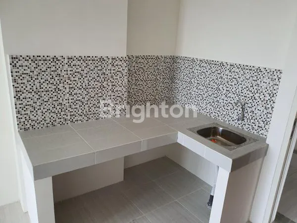 image APARTEMEN BARU GRESS, BELUM PERNAH DIHUNI- PUNCAK CBD MENGANTI (5)