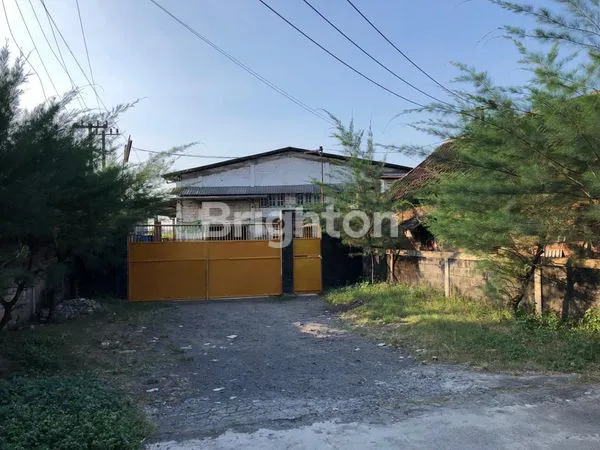 image YANG MAU BISNIS PROSPEK ISTIMEWA? PABRIK MEBEL ROTAN EXPORT LOKASI NOL JALAN DI GRESIK. DIJUAL PABRIK SAJA ATAU DENGAN BISNISNYA! BISNIS MASIH JALAN !!! (1)