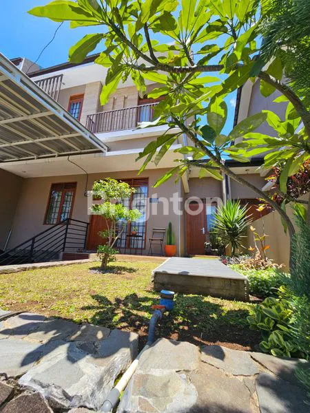 RUMAH TERAWAT SIAP HUNI DI CIWARUGA BANDUNG