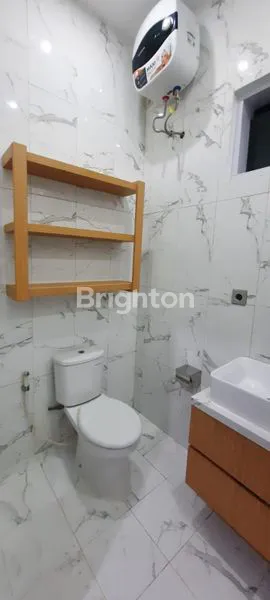 image RUMAH TERAWAT SIAP HUNI DI CIWARUGA BANDUNG (5)