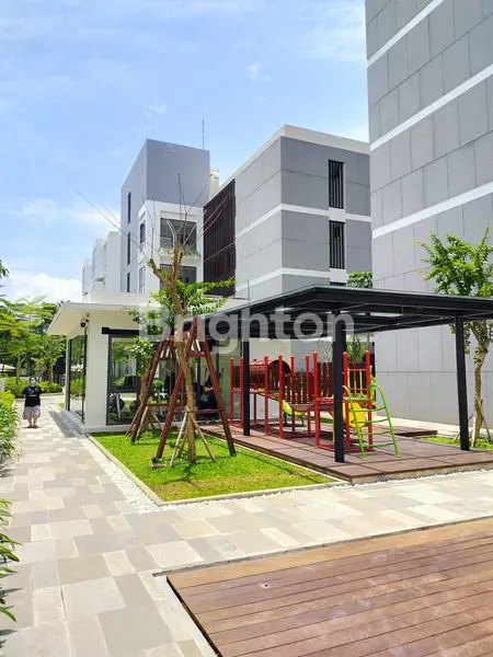 image THE ROSEBAY, LOW RISE RESIDENCE DI GRAHA FAMILI, DIKEMBANGKAN DENGAN KONSEP GREEN BUILDING SERTA AMBIENS BERNUANSA RESOR UNTUK MEMANJAKAN GAYA HIDUP ANDA (3)