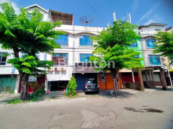 image RUKO 3 LANTAI DI MANYAR KERTOARJO, DI KAWASAN KULINER / RESTORAN, DEKAT SAMSAT & BONET SUPERMARKET (2)