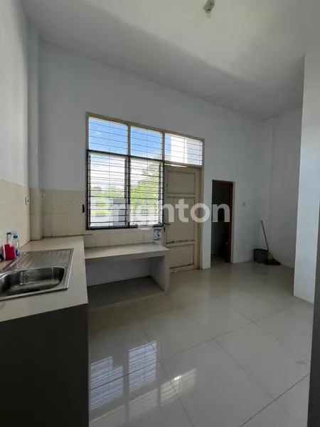 image DISEWAKAN RUKO 2 LANTAI DI ABDUL WAHAB SYAHRANI (7)