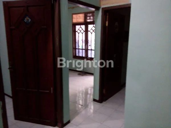 image DIJUAL CEPAT RUMAH 2 LANTAI DI PERUMAHAN TAMAN PUSPA ANGGASWANGI SIDOARJO  (5)