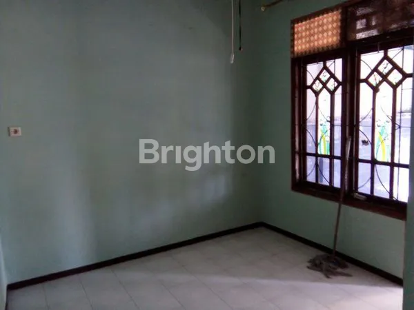 image DIJUAL CEPAT RUMAH 2 LANTAI DI PERUMAHAN TAMAN PUSPA ANGGASWANGI SIDOARJO  (8)