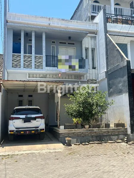 image RUMAH DUA LANTAI TUN ABDUL RAZAK-BUMI AROEPALA (1)