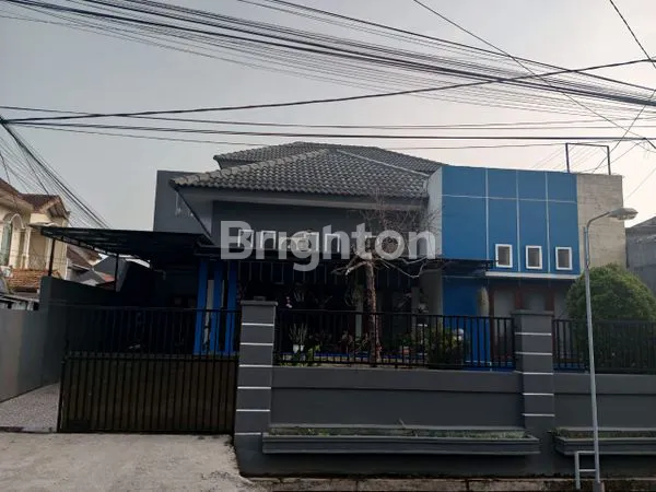 image RUMAH KOKOH 2 LANTAI DI DANAU SINGKARAK SAWOJAJAR KOTA MALANG (1)