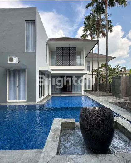 image RUMAH DI ROYAL RESIDENCE CROWN HILL (3)