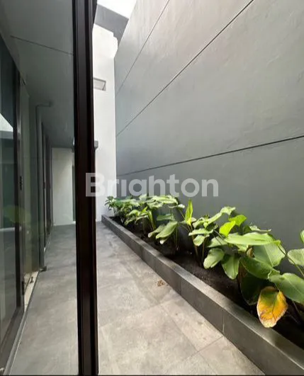 image RUMAH DI ROYAL RESIDENCE CROWN HILL (6)