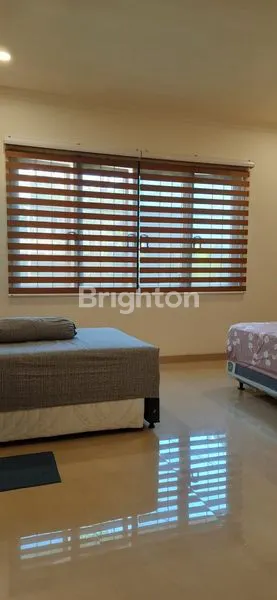 image RUMAH LUAS DALAM KOTA (2)