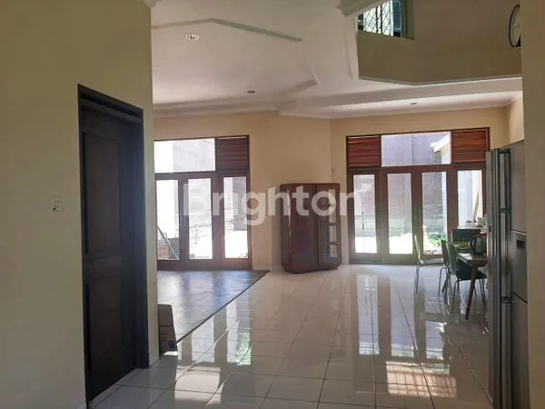 image RUMAH 2 LANTAI DI KOMPLEKS CIPAKU INDAH SETIABUDI BANDUNG UTARA (2)