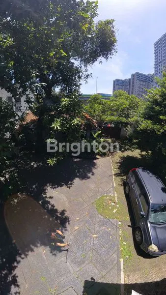 image TANAH KOMERISAL BONUS RUMAH DI JALAN CILEDUG RAYA (4)