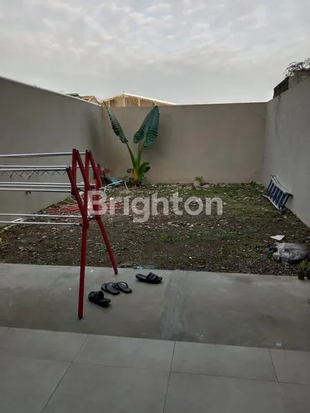 image RUMAH BARU SIAP HUNI CISARANTEN ARCAMANIK BANDUNG TIMUR (8)