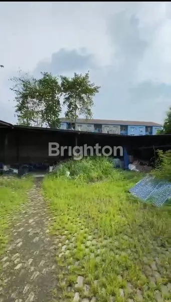 image SIAP PAKAI, PABRIK BEKAS SEPATU DENGAN LAHAN LUAS DI KAWASAN SIDOARJO, JAWA TIMUR (1)