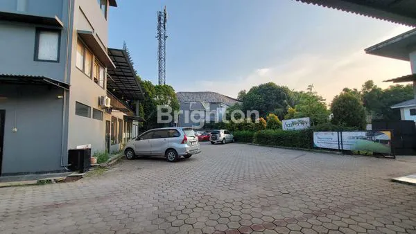 image GEDUNG SIAP PAKAI DI SERPONG (3)