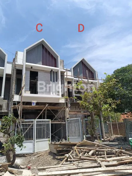 image DIJUAL RUMAH TENGGILIS (1)