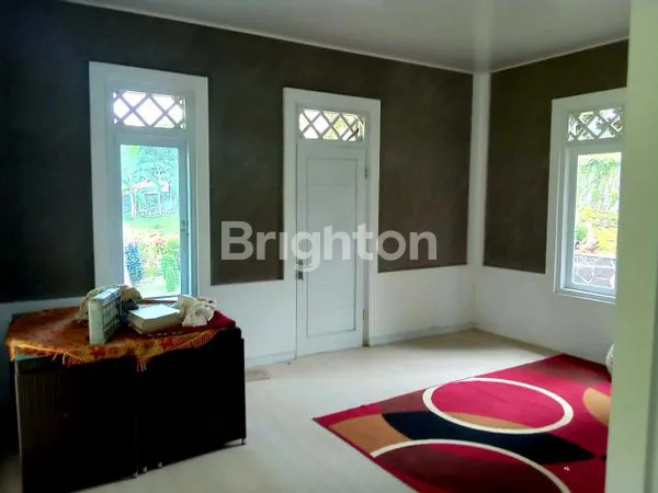 image HUNIAN ASRI DIGADOG DENGAN PERKARANGAN LUAS (5)