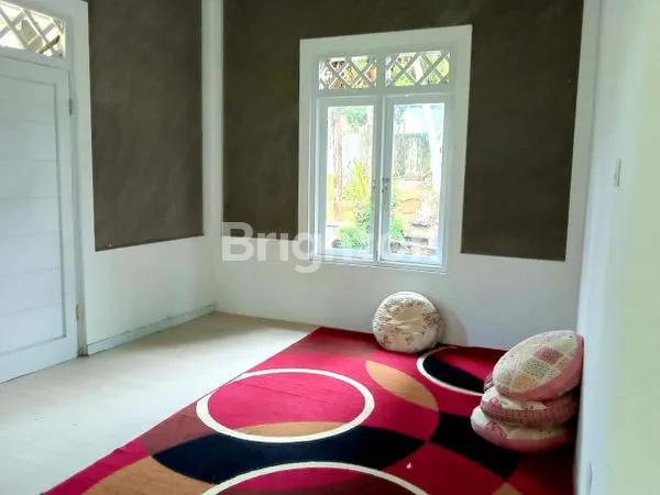 image HUNIAN ASRI DIGADOG DENGAN PERKARANGAN LUAS (6)