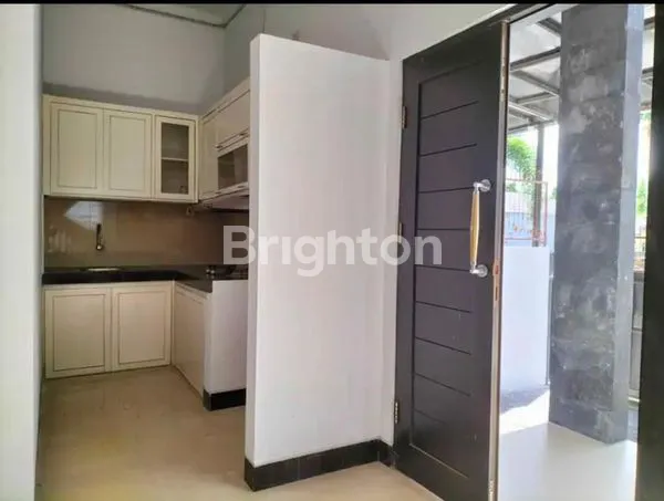 image RUMAH HUNIAN 2 LANTAI DILINGKUNGAN VILLA BEBAS BANJIR,TENANG DAN NYAMAN DIARE TUKAD LOKASI YANG STRATEGIS DEKAT DENGAN KULINER ,COFFE SHOP,GYM, MALL, SEKOLAHAN,RS DAN PASAR TRADISIONAL (6)
