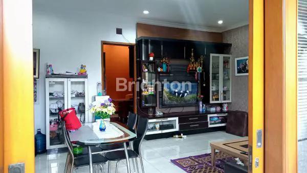 image RUMAH LUAS DI KOMPLEK PERMATA CIMAHI (JUAL) (8)