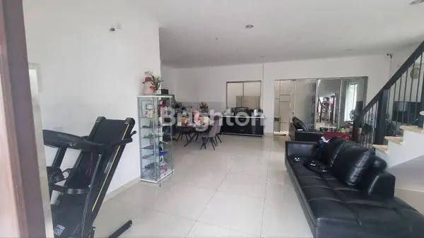 image RUMAH GOLF ISLAND CLUSTER PIANO 10 X 15 SEMI FURNISHED NEGO (3)