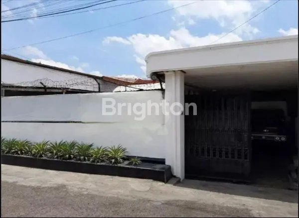 image MURAH!! LANGKA!! RUMAH KEMUNING (1)