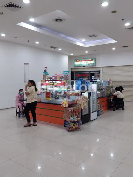 RUANG USAHA 2 COUNTER GANDENG E-CENTER SUPERMALL KARAWACI SUDAH ADA PENYEWA LUAS 10M2