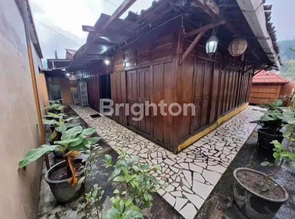 image VILLA ANTIK DI TAWANG MANGU (1)