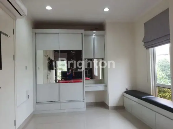image HARGA BU RUMAH MINIMALIS 2 LANTAI CLUSTER TESLA GADING SERPONG POSISI HOEK (6)