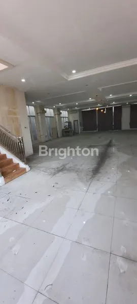 image GEDUNG ATAU BANGUNAN USAHA DI NGAGEL JAYA SURABAYA LOKASI STRATEGIS COCOK UNTUK RESTAURANT, CAFE, TOKO, KANTOR (3)