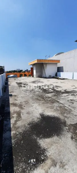 image GEDUNG ATAU BANGUNAN USAHA DI NGAGEL JAYA SURABAYA LOKASI STRATEGIS COCOK UNTUK RESTAURANT, CAFE, TOKO, KANTOR (5)