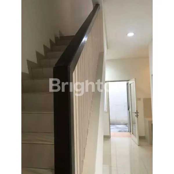 image RUMAH SIAP HUNI - RESIDENCE ONE BSD - TANGERANG SELATAN (3)