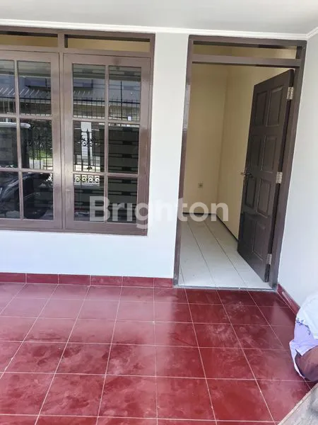image RUMAH MEWAH SOLO BARU (3)