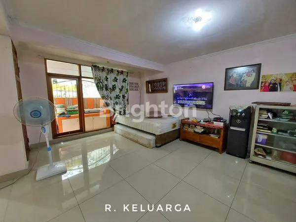 image RUMAH DI TANJUNG DUREN JAKARTA BARAT (3)
