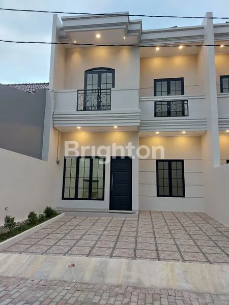 RUMAH BARU ELEGANCE 2 LANTAI ADA ROOFTOP FREE AC & WATER HEATER DI JL SINDANG BARANG BOGOR KOTA