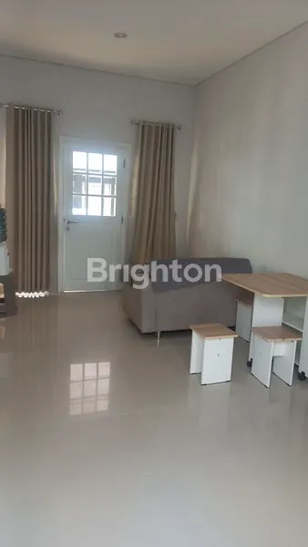 image RUMAH MEWAH! JUAL RUMAH! KARTASURA (2)