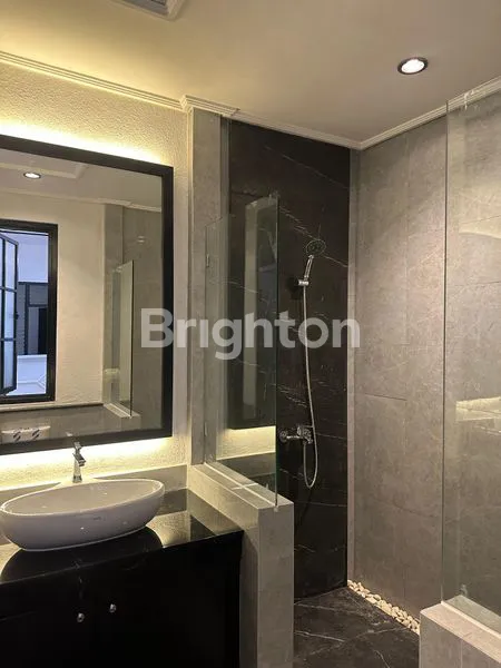 image RUMAH 2 LT BARU GRESS DAN SIAP HUNI DI MANYAR KERTOADI SURABAYA  (2)