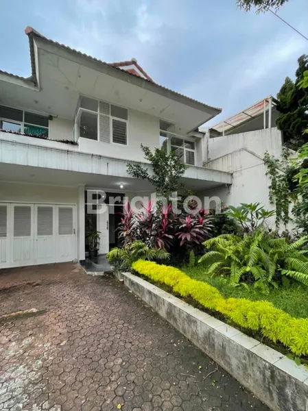 RUMAH ASRI DALAM KOMPLEK ELITE BUKIT CINERE INDAH